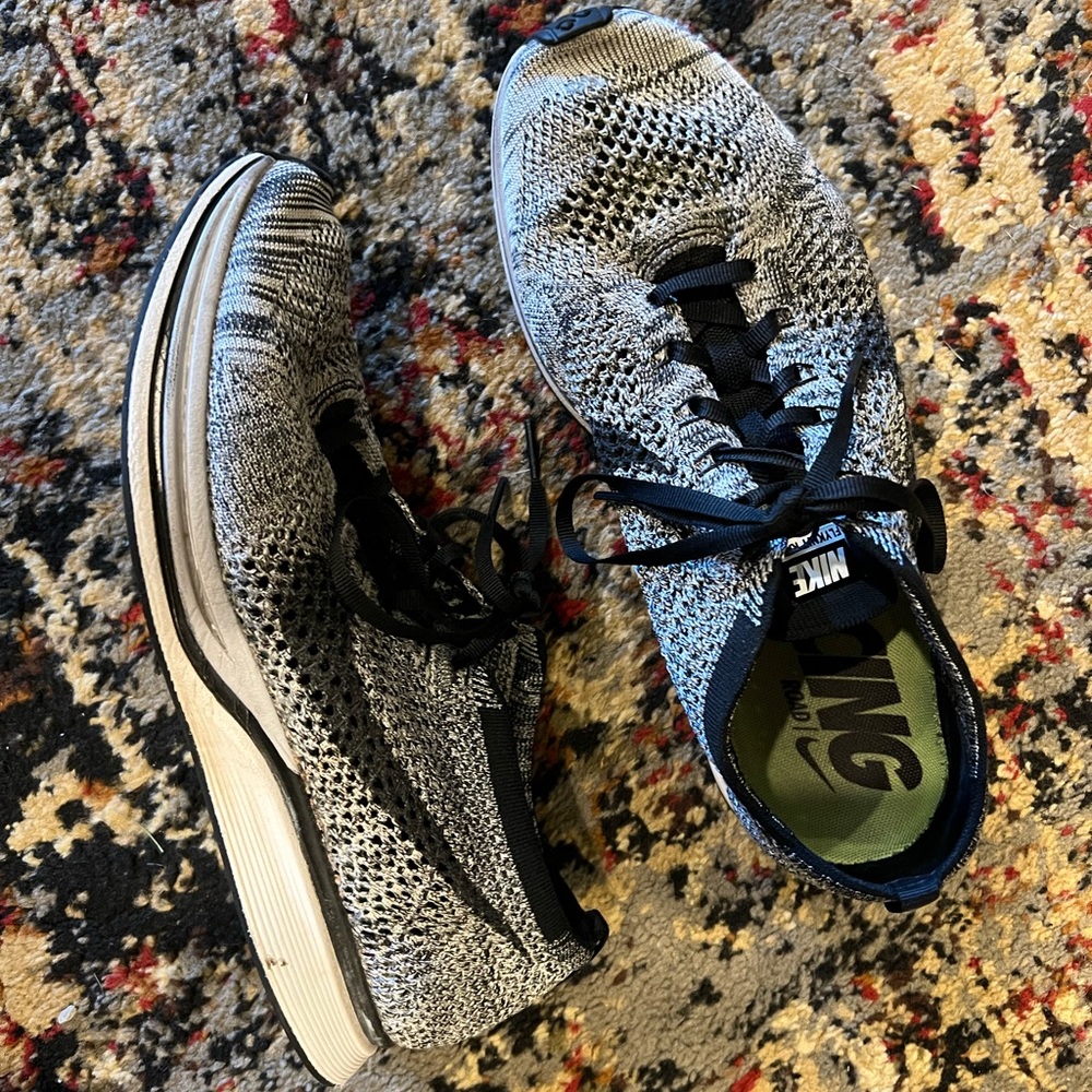 Nike mens flyknit - 9.5
